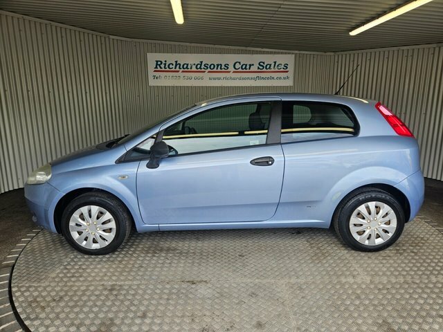 Fiat Grande Punto 1.2 Active White Hatchback 139 Blue #6