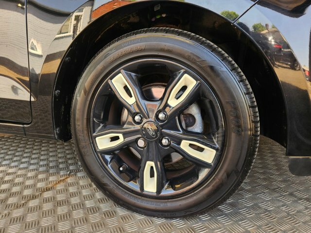 Ford KA+ 1.2 Zetec 84 Bhp Black #10