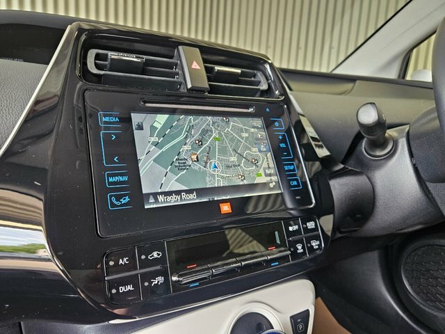 Toyota Prius 1.8 Vvti Excel Cvt Silver #39