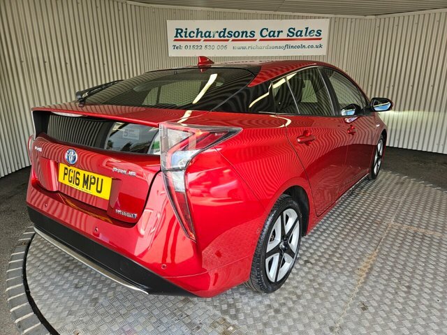 Toyota Prius 1.8 Vvt-h Excel Hatchback Hybrid Cvt Eu Red #3