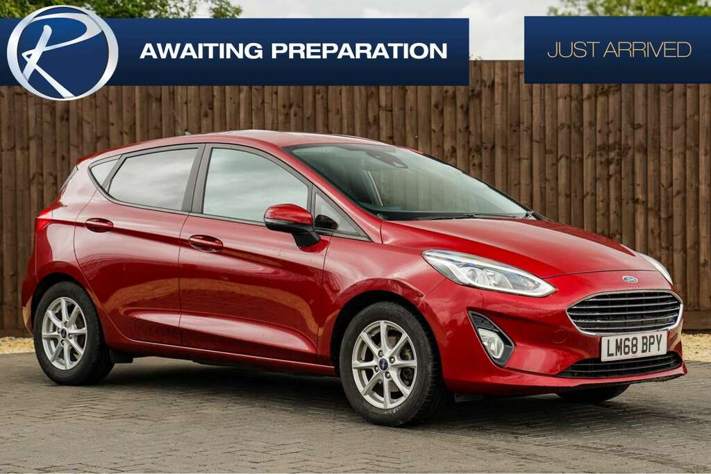 Ford Fiesta Ford Fiesta 1.0T Ecoboost Gpf Zetec Hatchback Red