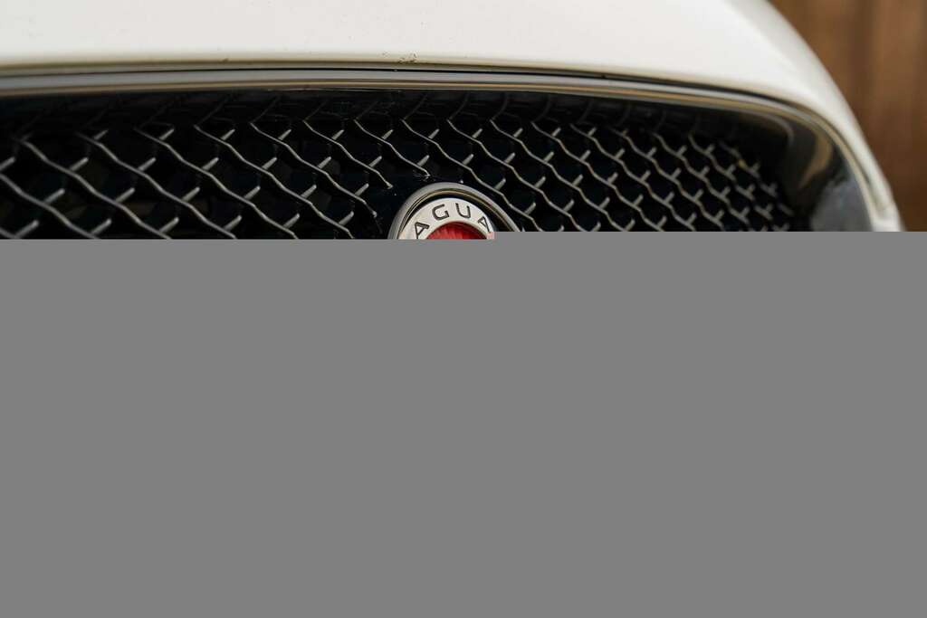 Jaguar XF Jaguar Xf 2.2D R-sport Saloon Euro White