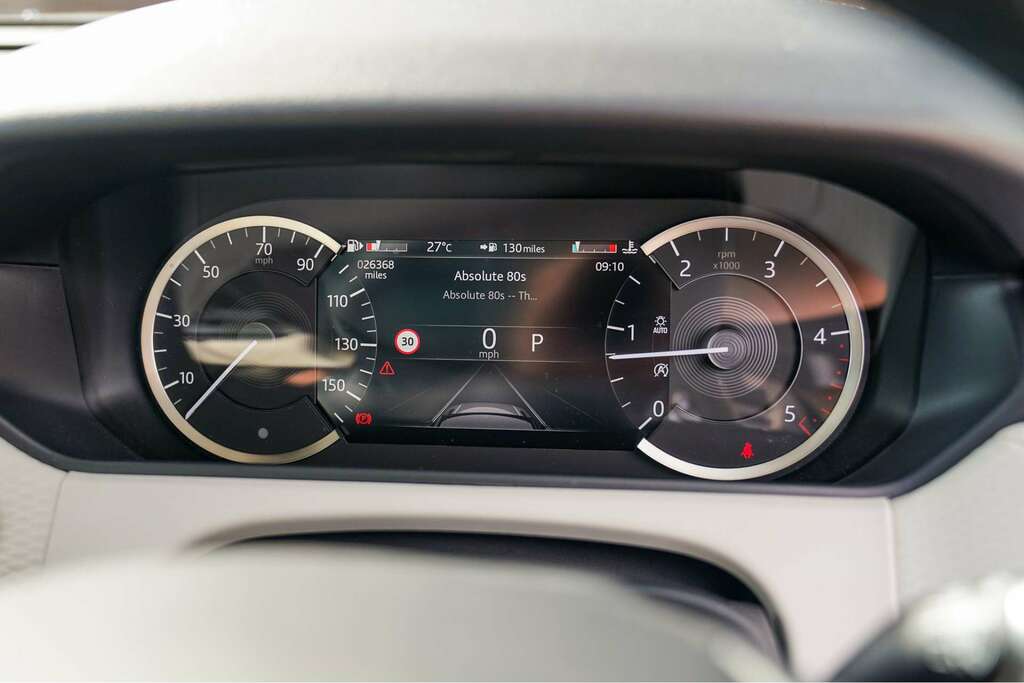 Land Rover Range Rover Velar Land Rover Range Rover Velar 2.0 D200 Mhev Edition MJ22ULU White #5