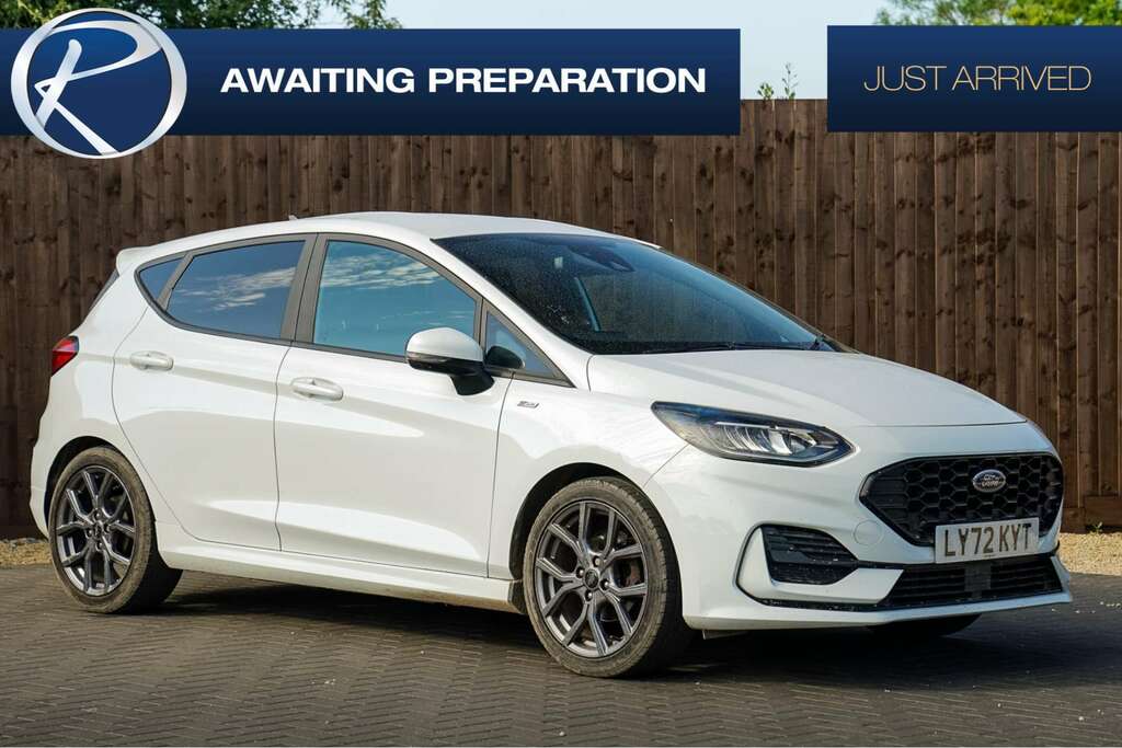 Ford Fiesta Ford Fiesta 1.0T Ecoboost St-line Hatchback Pe White