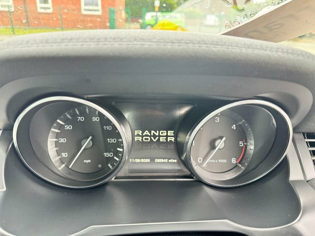 Land Rover Range Rover Evoque Suv 2.0 Si4 Dynamic 201161 White #19