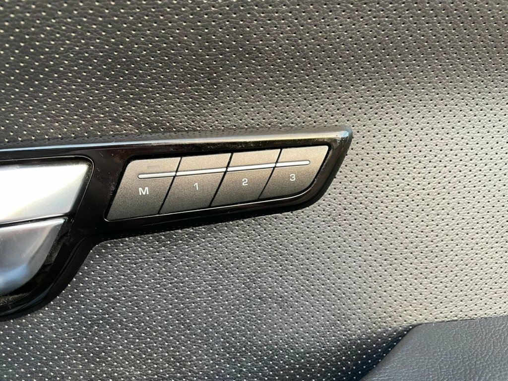 Land Rover Range Rover Evoque Suv 2.0 Si4 Dynamic 201161 White #18
