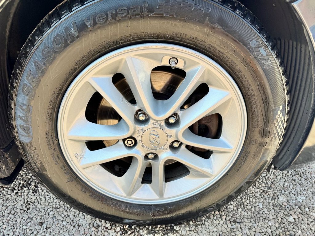 Hyundai I30  White #8