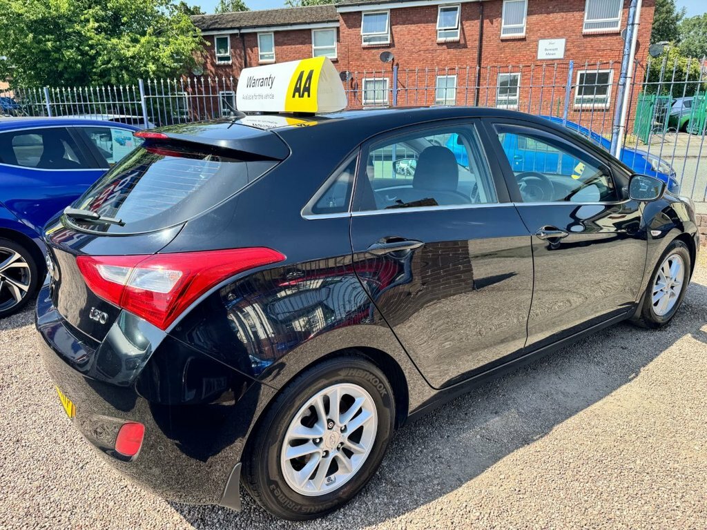 Hyundai I30 1.6L Se Black #2