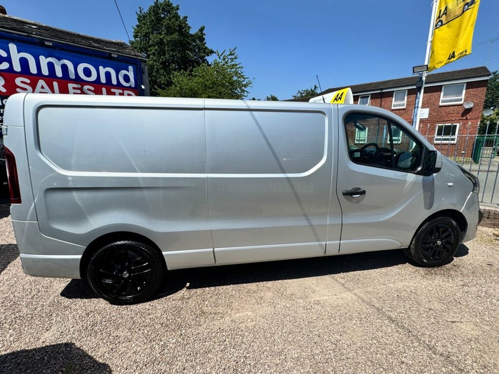 Vauxhall Vivaro 1.6L Limited Edition Nav Silver #4