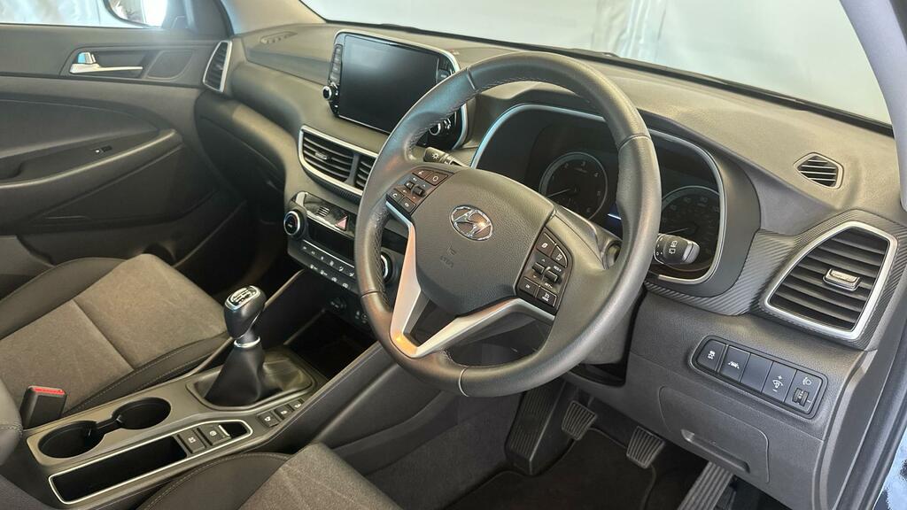 Hyundai Tucson 1.6 Crdi Mhev Se Nav Suv Hybrid Black #6