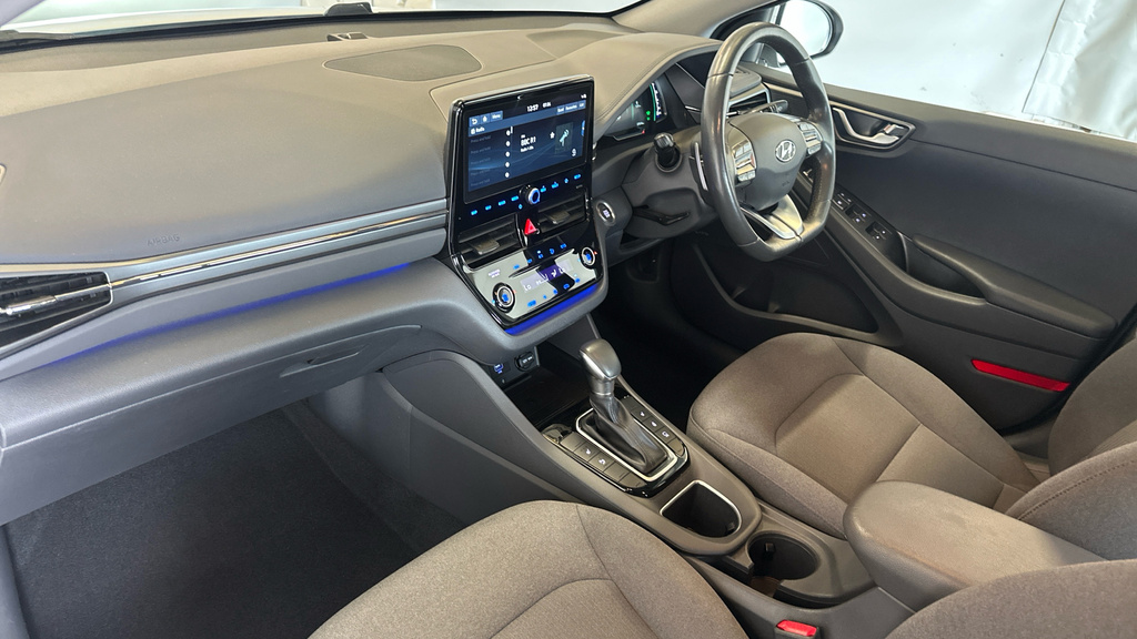 Hyundai Ioniq 1.6 H-gdi Premium Hatchback Hybrid Dct RO70YMF White #2