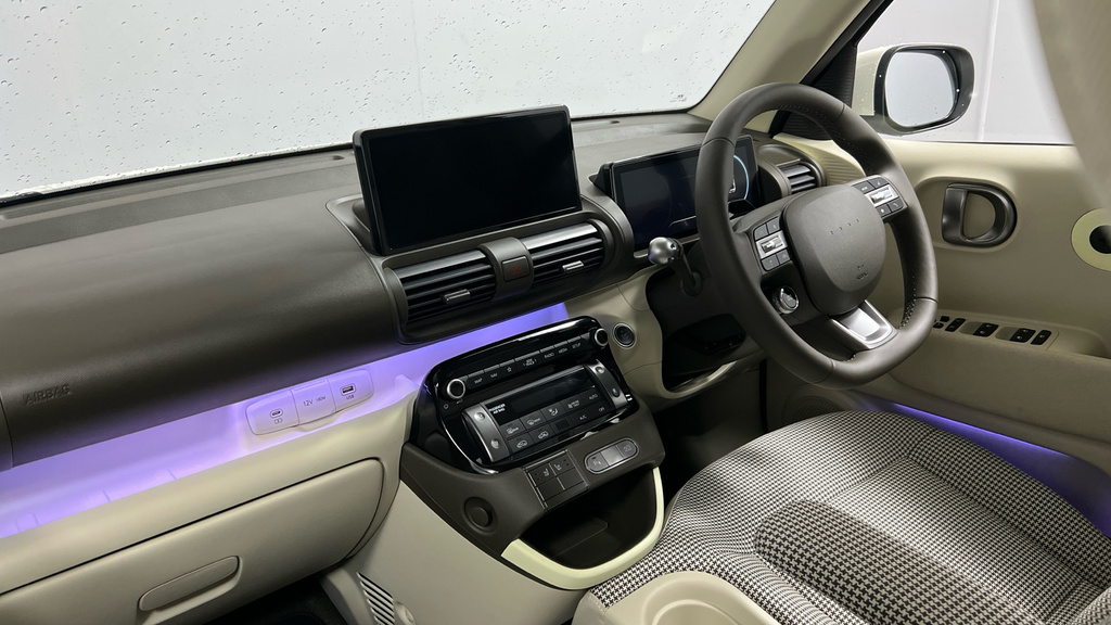 Hyundai Inster Long Range 49Kwh 02 Suv 115 Ps HY75DMF Beige #2