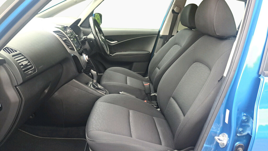 Hyundai Ix20 1.6 Se Nav Hatchback Euro 6 125 P Blue #2