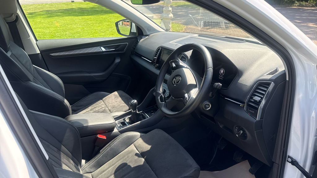 Skoda Karoq 1.5 Tsi Act Se L Suv Euro 6 Ss White #6