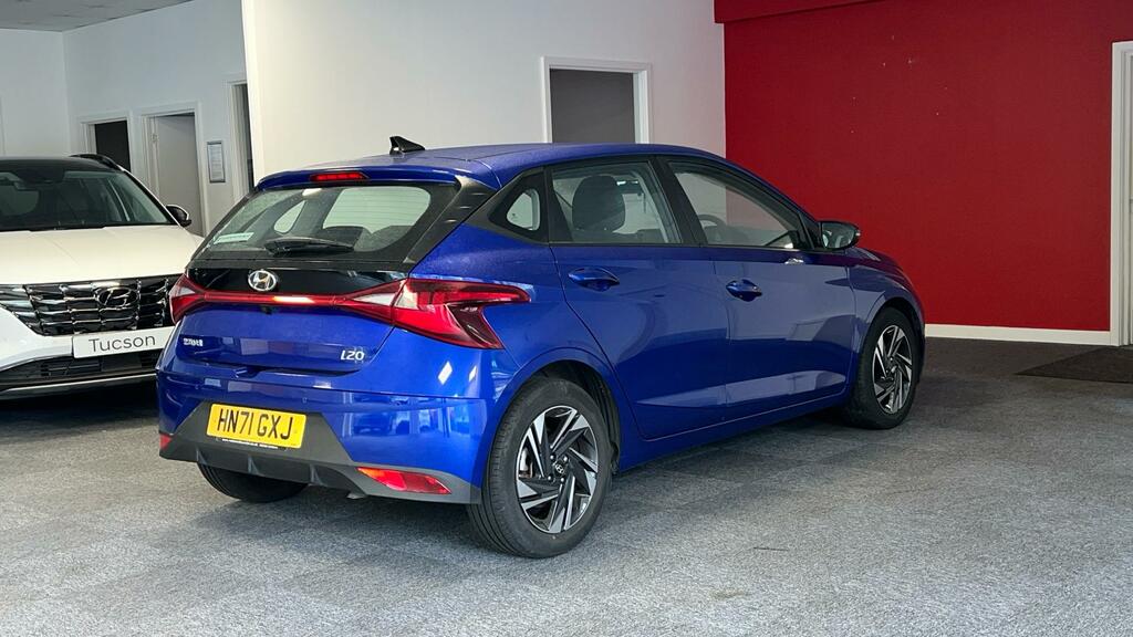 Hyundai I20 Hatchback Red #3