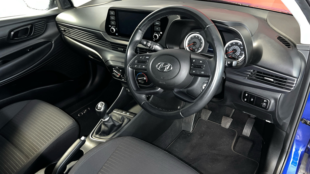 Hyundai I20 Hatchback Red #9