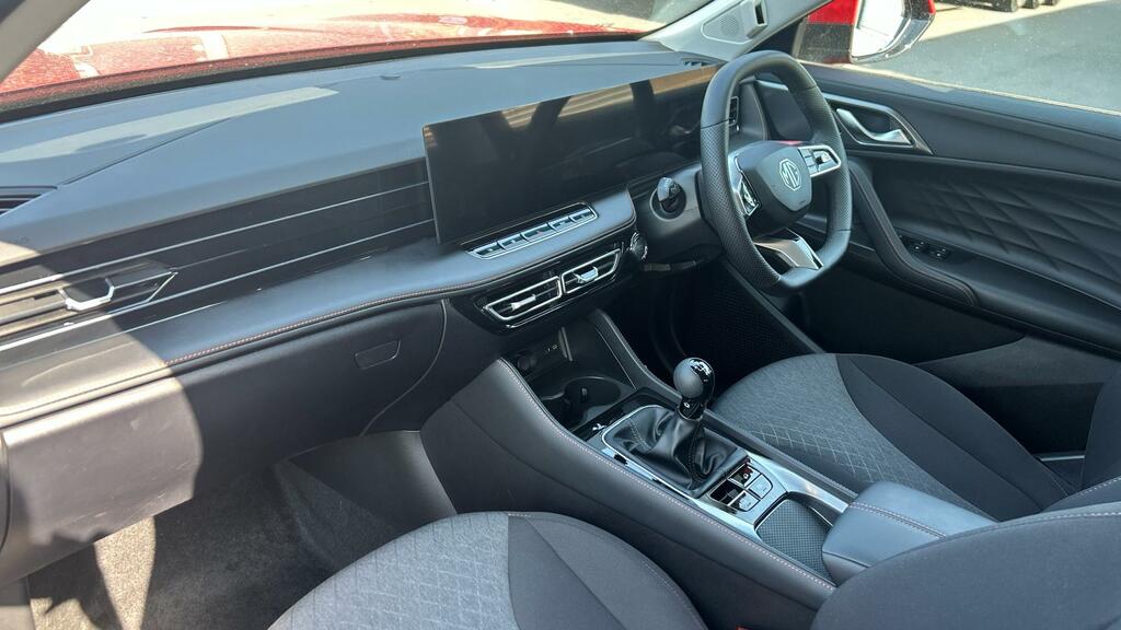 MG HS Se 1.5T HV75LGX Red #2