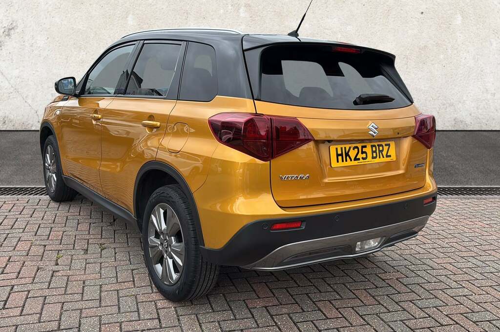 Suzuki Vitara 1.5 Motion Suv Hybrid Ags Euro 6 HK25BRZ Yellow #3