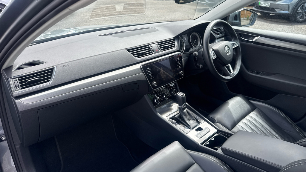 Skoda Superb 1.4 Tsi Iv 13Kwh Se L Estate Plug-in Hy Grey #2