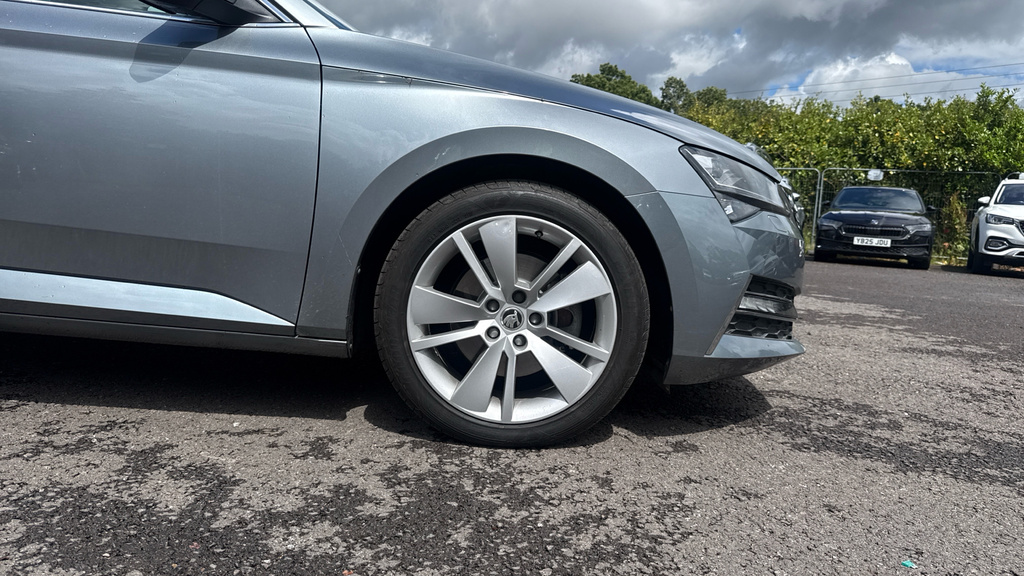 Skoda Superb 1.4 Tsi Iv 13Kwh Se L Estate Plug-in Hy Grey #5