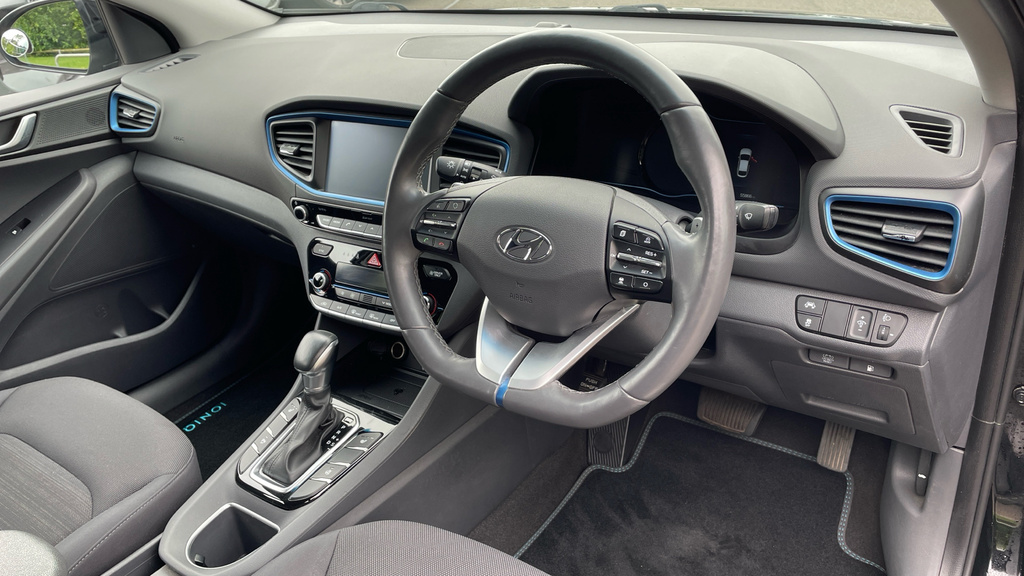 Hyundai Ioniq 1.6 H-gdi Gpf Premium Hatchback Hybrid Black #6