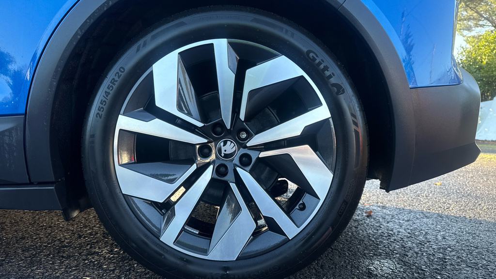 Skoda Elroq Edition Blue #16