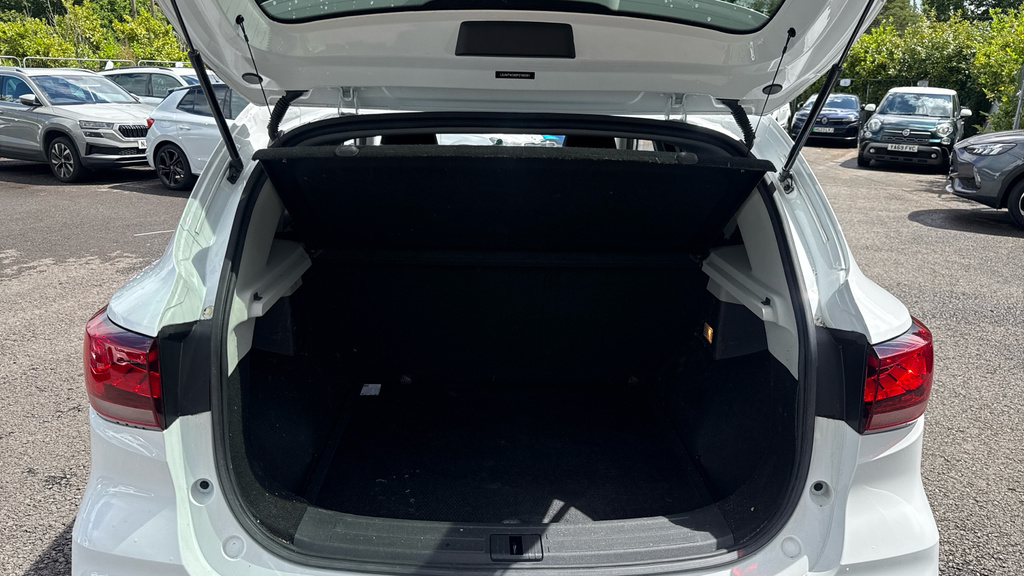 MG ZS 1.5 Vti-tech Excite Silver #11