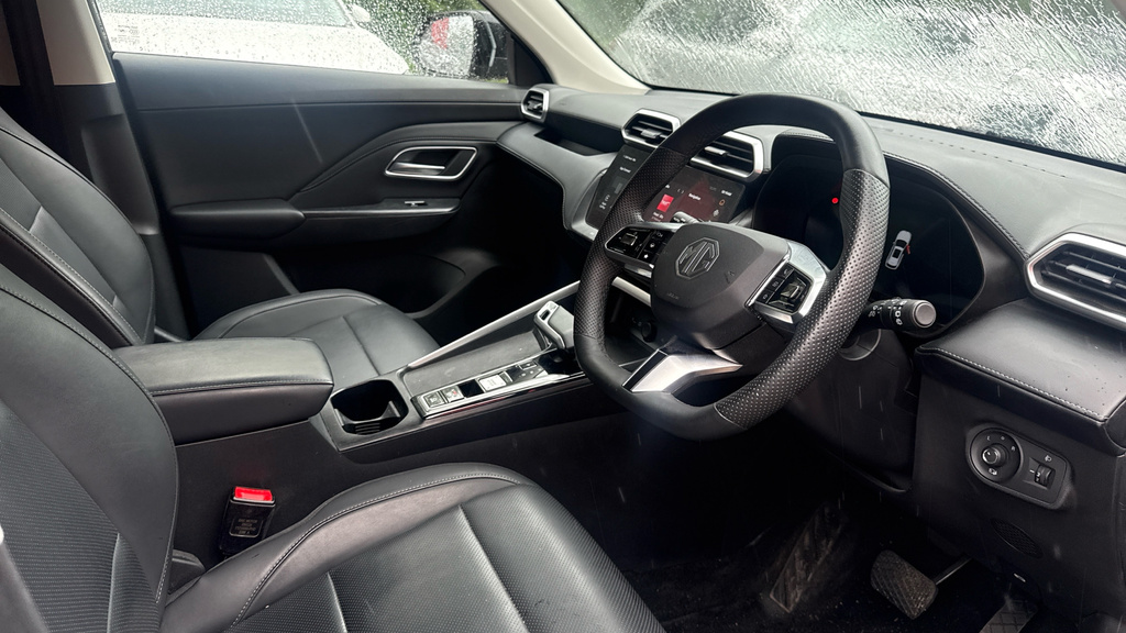 MG ZS Trophy 1.5 Hev Black #6