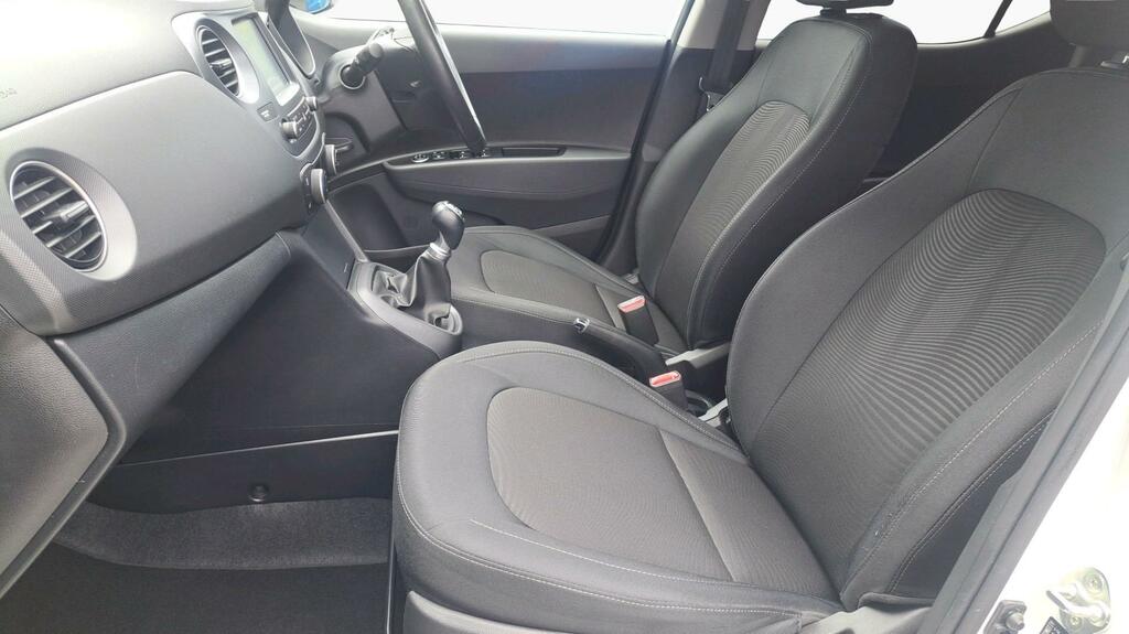 Hyundai I10 1.2 Premium Se Hatchback Euro 6 White #2
