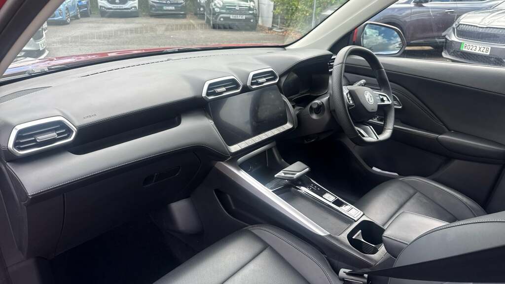 MG ZS 1.5 Hybrid Trophy Suv Hybrid Euro Red #2