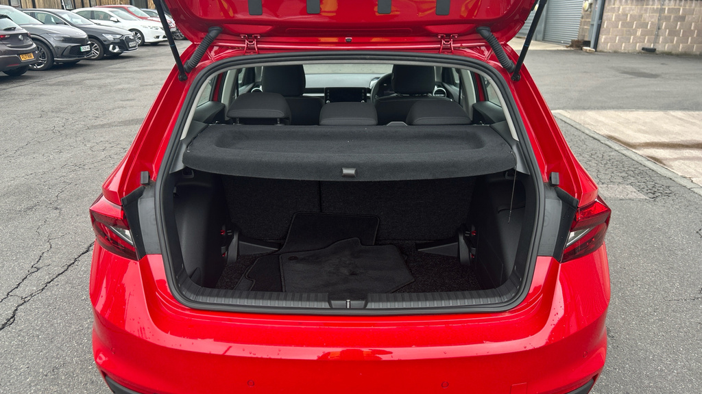 Skoda Fabia 1.0 Tsi Se Edition White #11