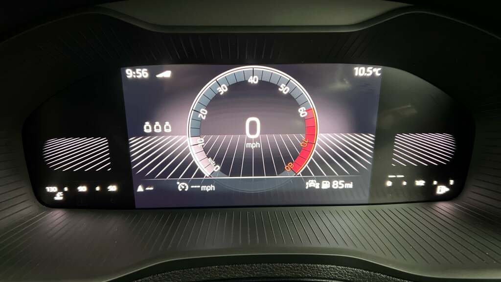 Skoda Karoq Se L Black #10