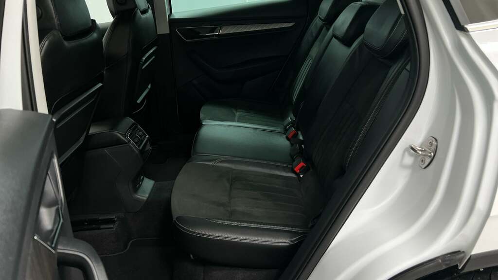 Skoda Karoq Se L Black #9