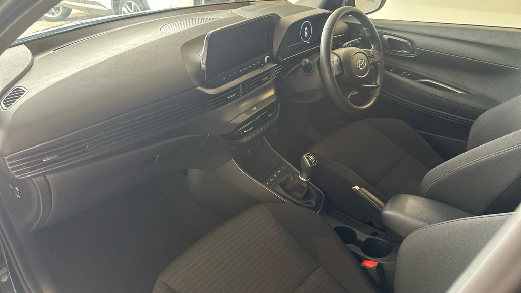Hyundai I20 1.0 T-gdi Mhev Premium Hatchback Hybrid RE23WJD Black #2