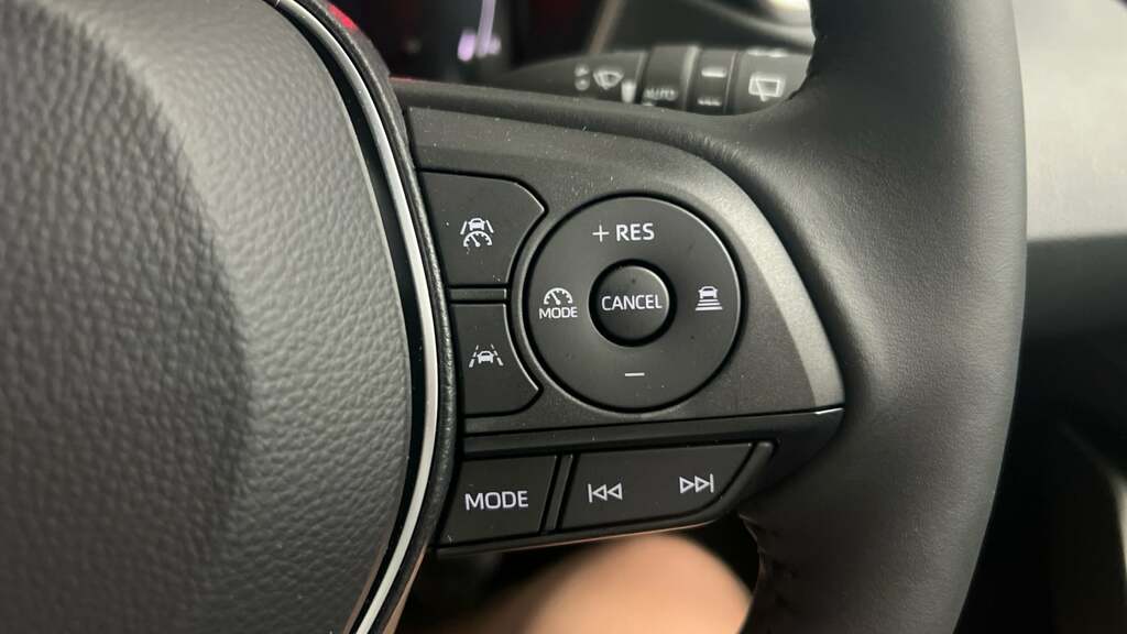 Suzuki Swace Swace Motion Hev Cvt White #16