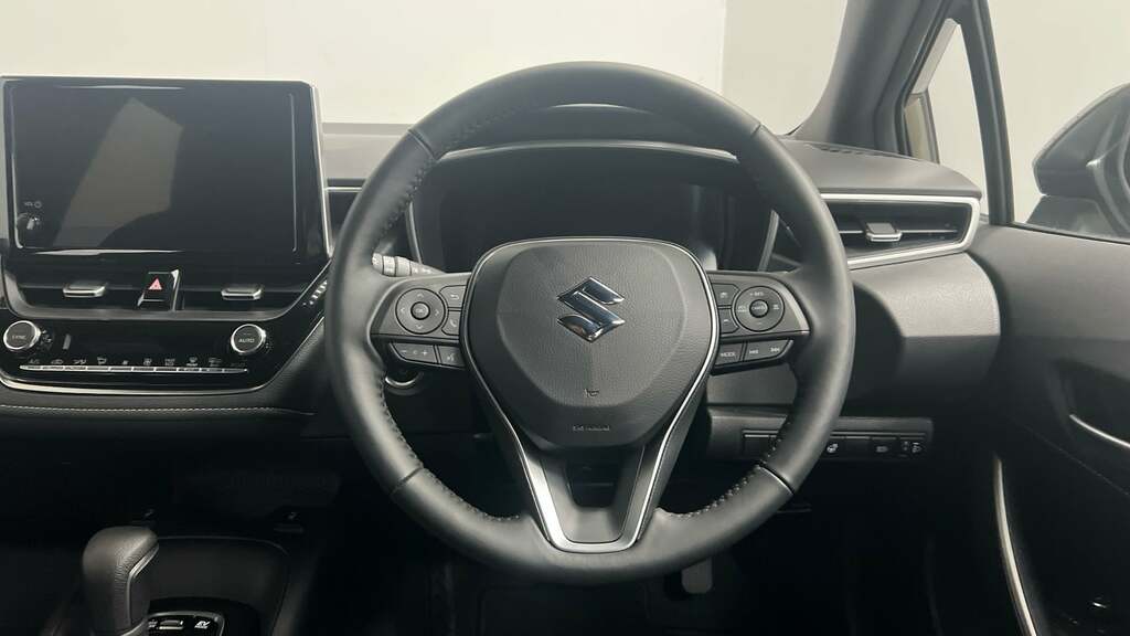 Suzuki Swace Swace Motion Hev Cvt White #14