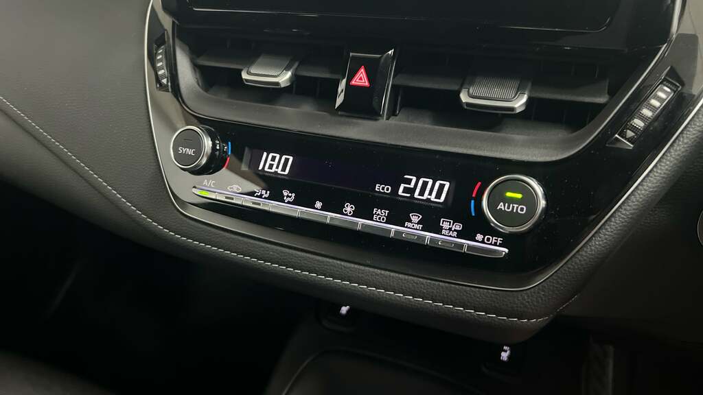 Suzuki Swace Swace Motion Hev Cvt White #20