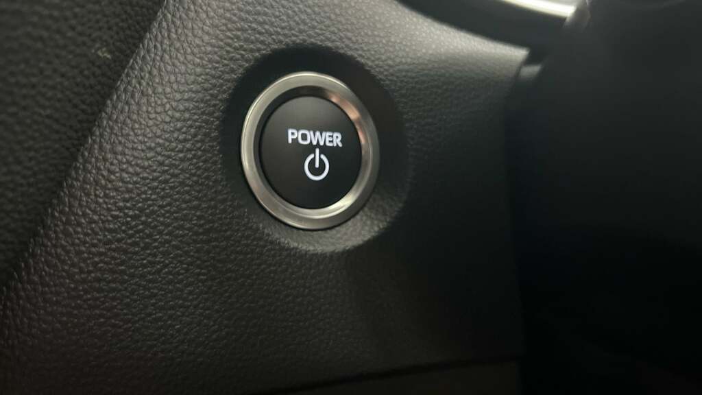 Suzuki Swace Swace Motion Hev Cvt White #36
