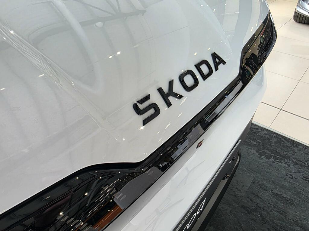 Skoda Elroq Elroq Sportline 85 82 Kwh 286 Ps Single Speed White #6
