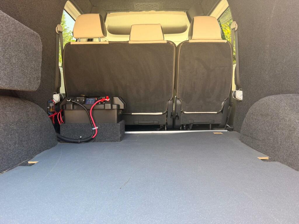 Volkswagen Caddy Maxi Combi Van 1.6 Tdi C20 Maxi Fwd 201464 Silver #32