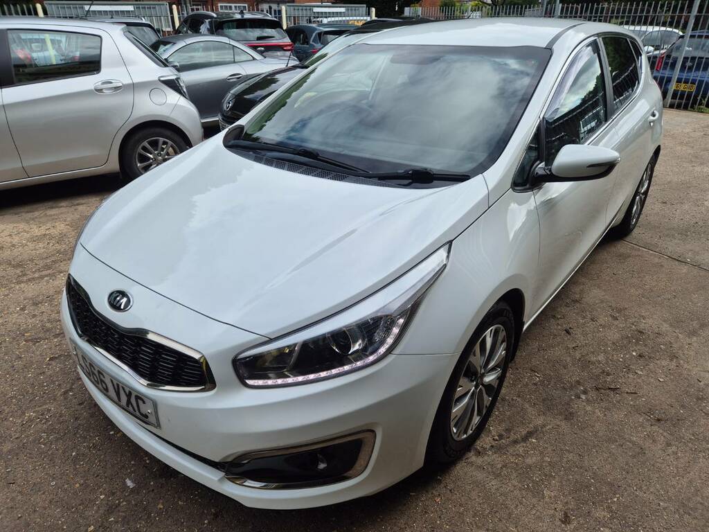 Kia Ceed 1.0T Gdi Isg 3 White