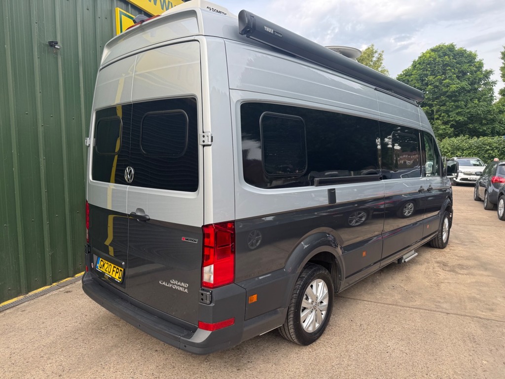 Volkswagen Grand California 2L 600 Beige #3