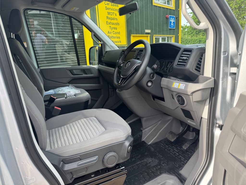 Volkswagen Grand California 2L 600 Beige #22
