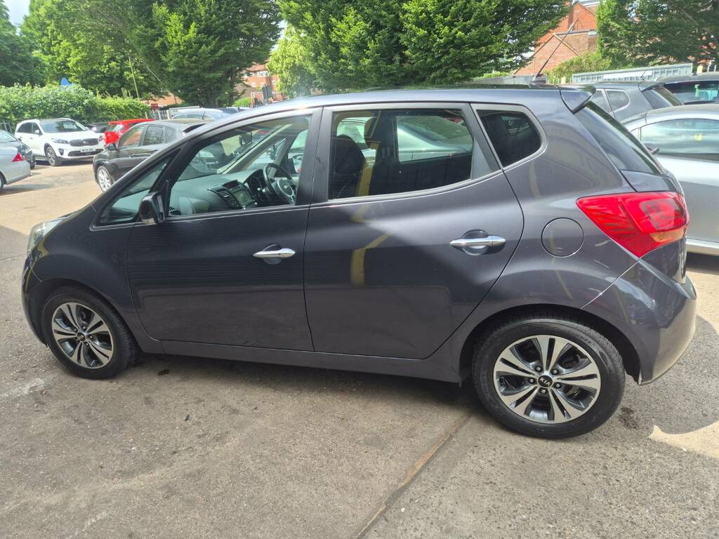 Kia Venga 3 Silver #11
