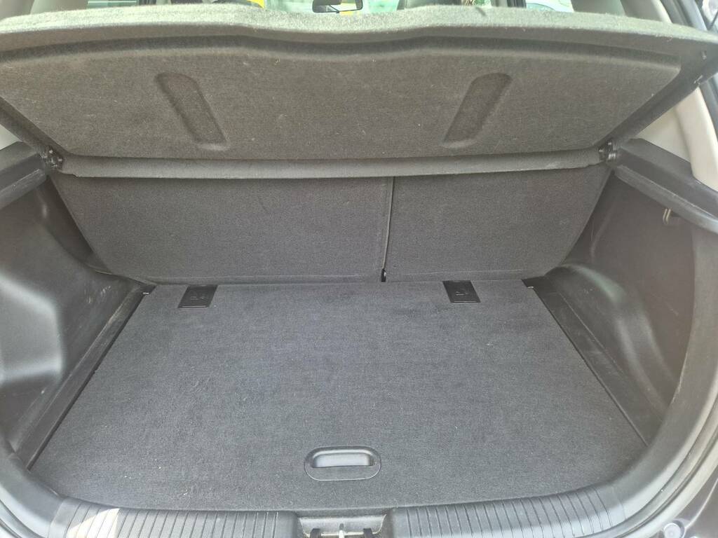 Kia Venga 3 Silver #39