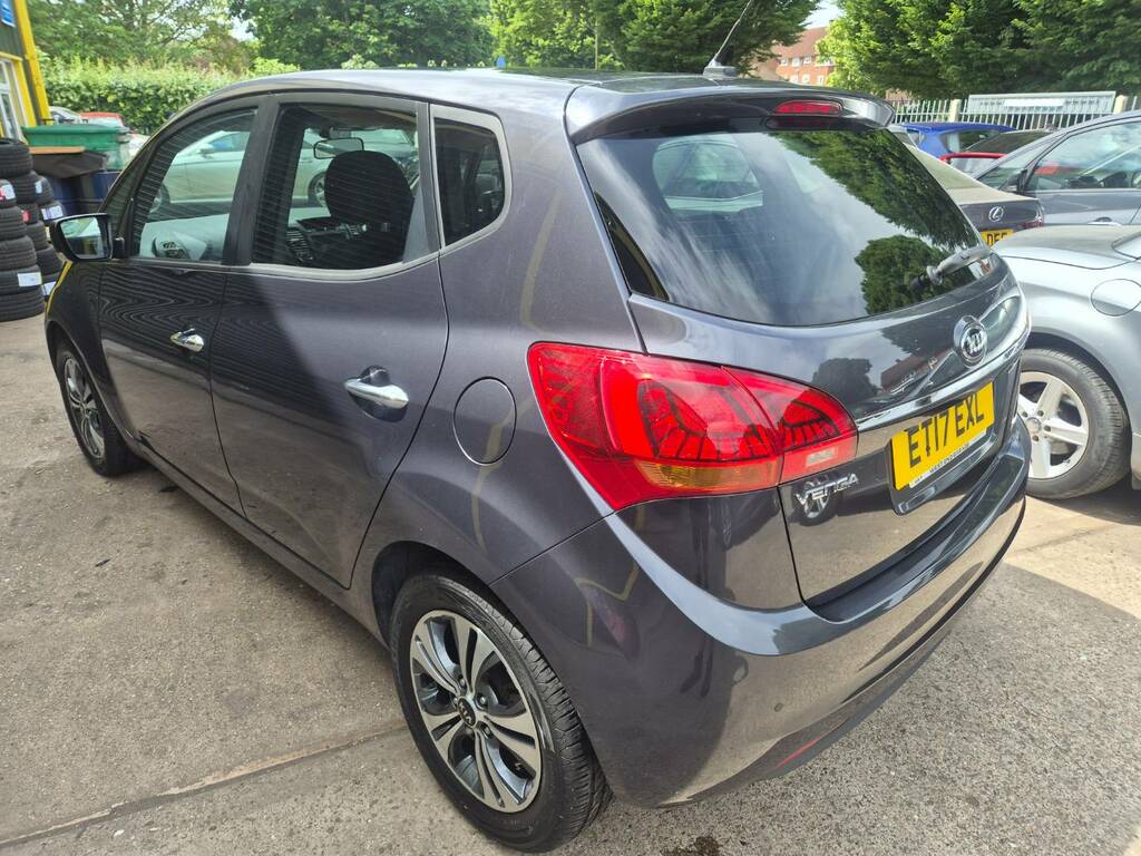 Kia Venga 3 Silver #12