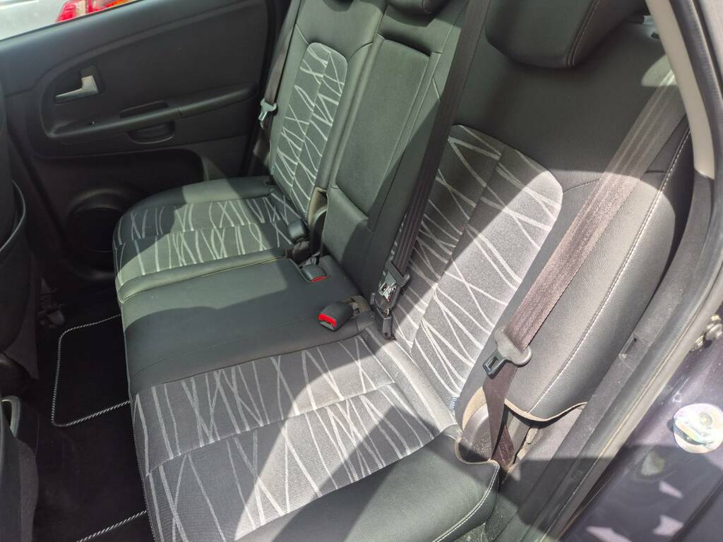 Kia Venga 3 Silver #41