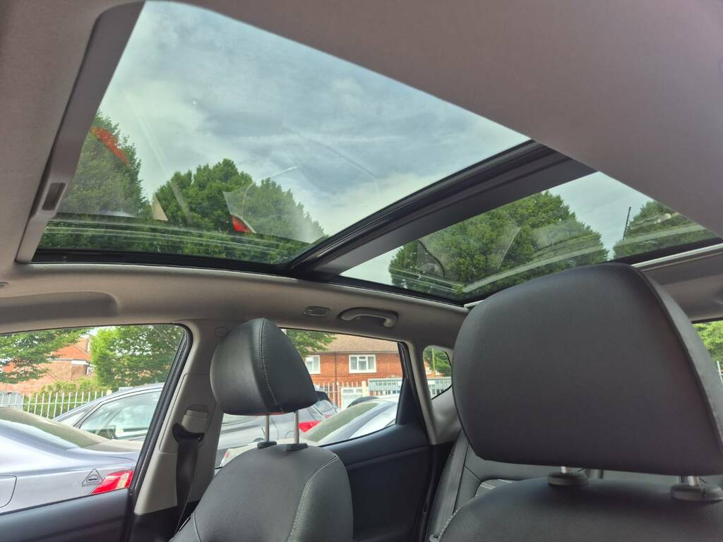 Kia Venga 3 Silver #50