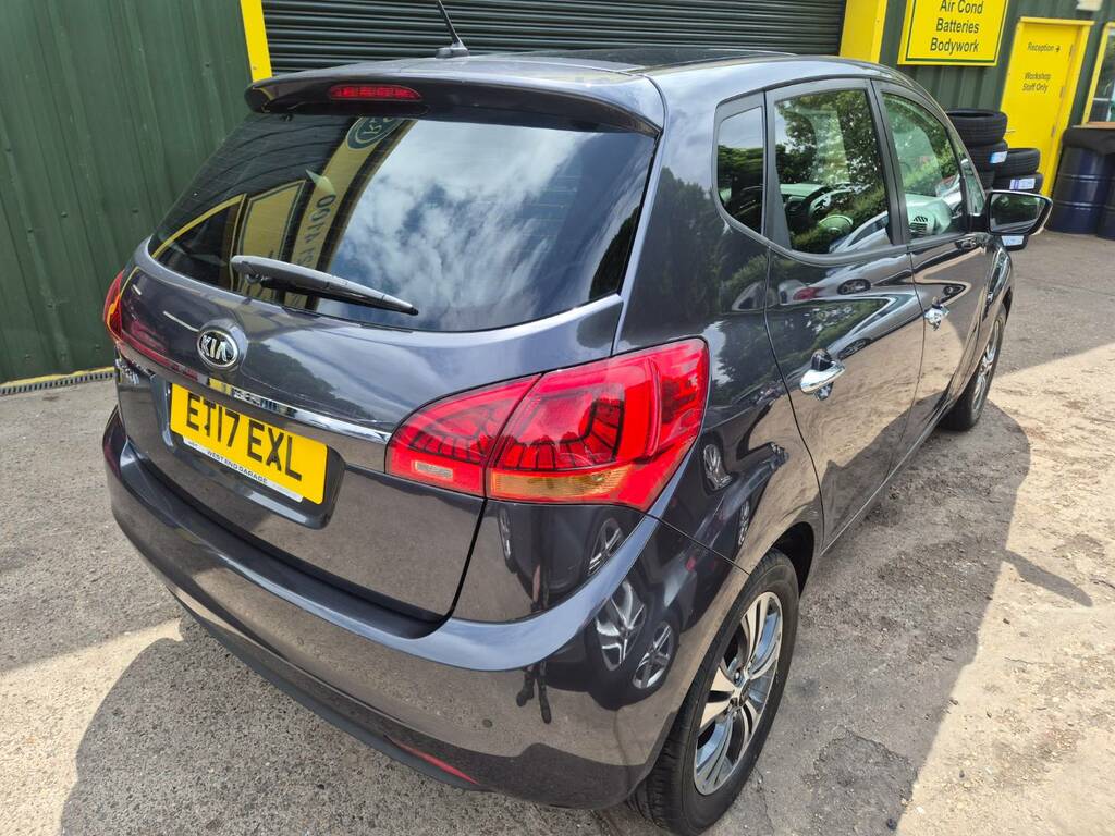 Kia Venga 3 Silver #7