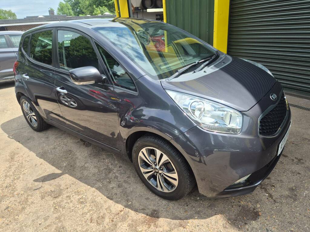 Kia Venga 1.6 4 6 Silver #2